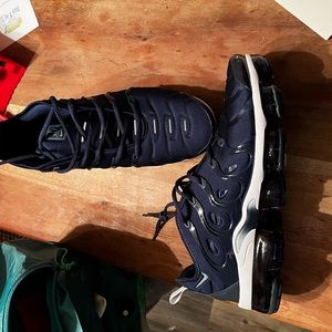 Brand new Nike air max. Size 12.